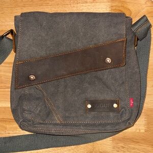 Auger Mens or Womens Unisex canvas cross body bag